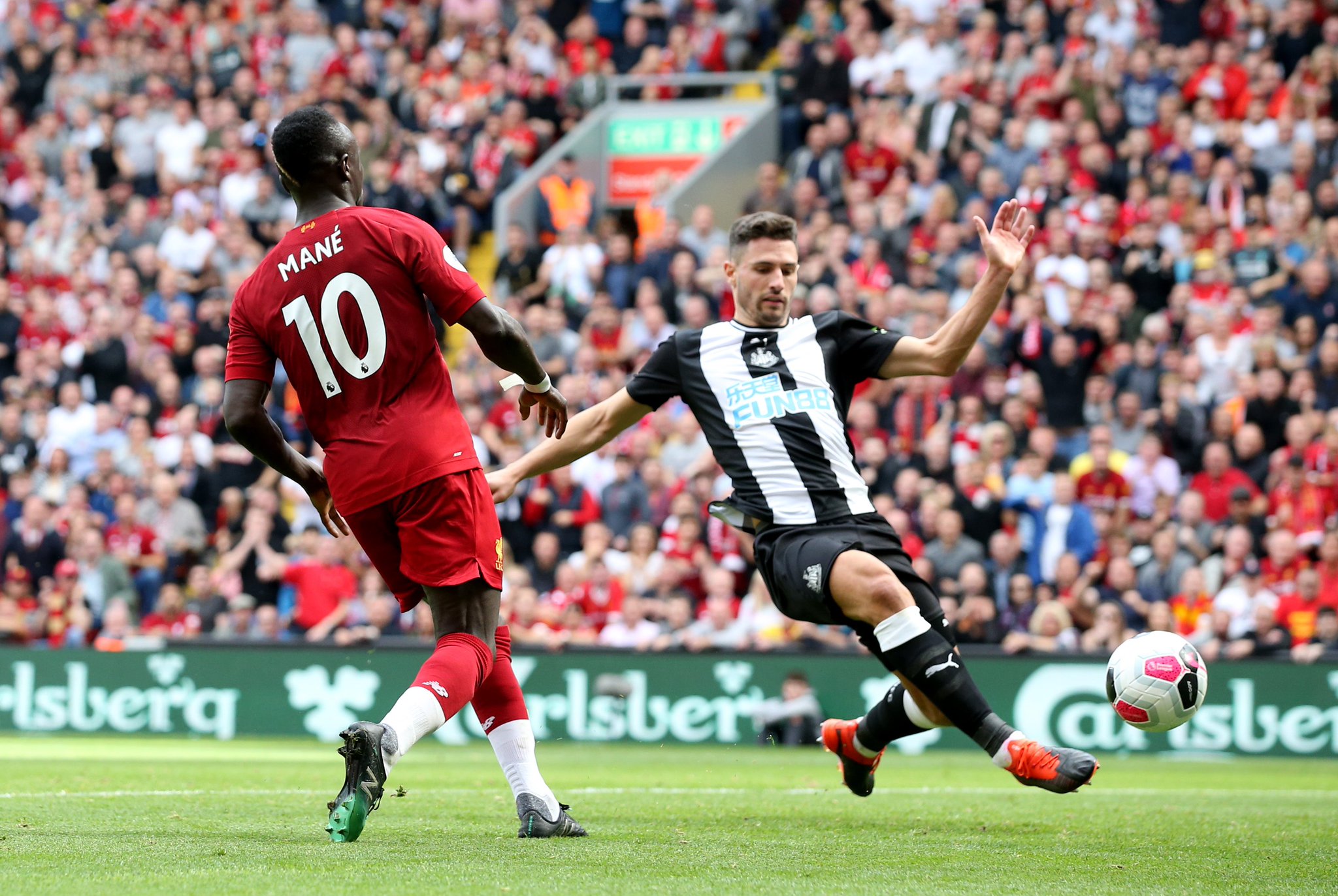 更是历史与 更是历史与